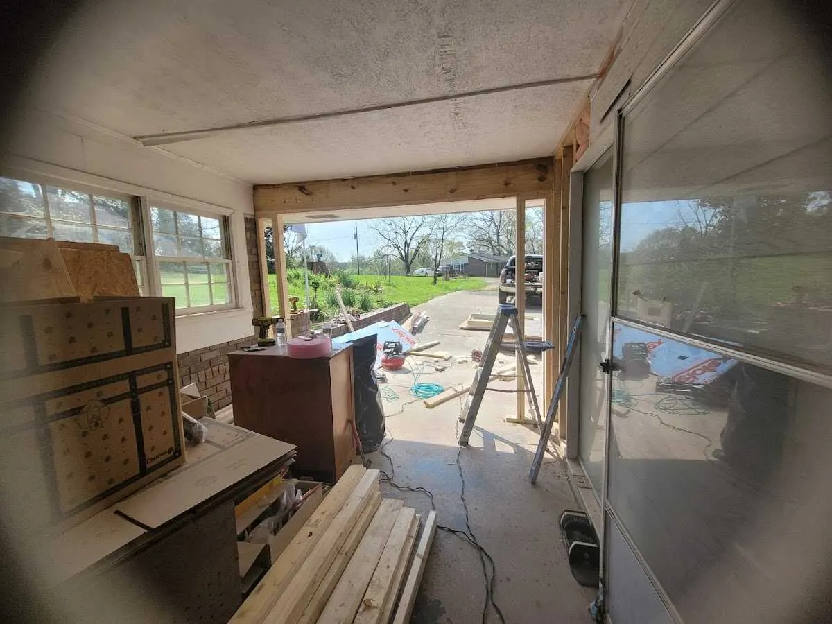 Air movers and dehumidifier for Water Mitigation Services in Fort Meade